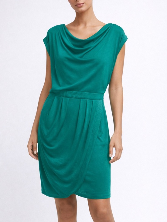 BCBGMaxAzria Dresses & Skirts - BCBGMaxAzria Faux Wrap Dress